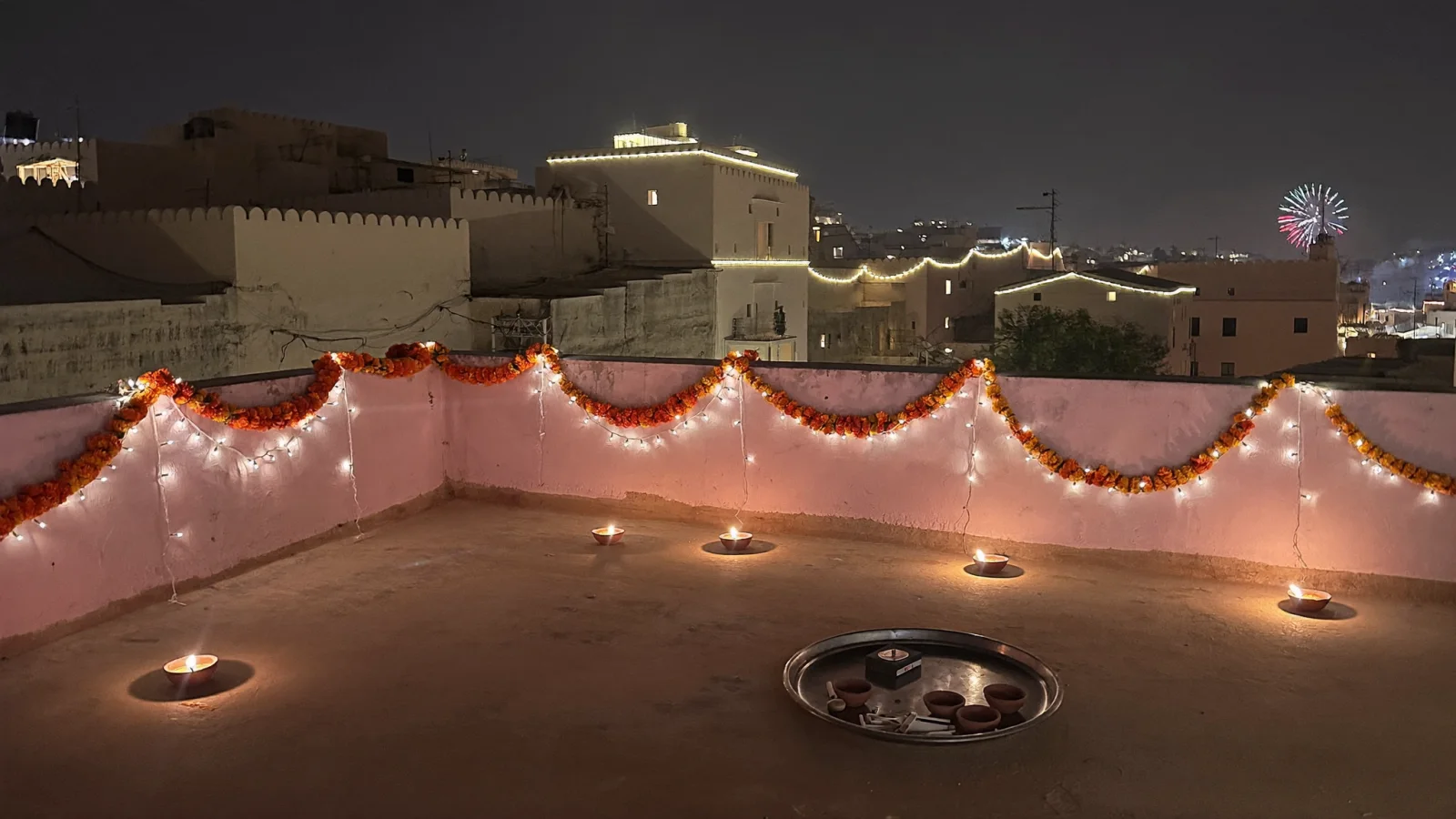 The rooftop, location